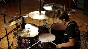 Kortney Grinwis - Rihanna - Bitch Better Have My Money (Drum Remix)