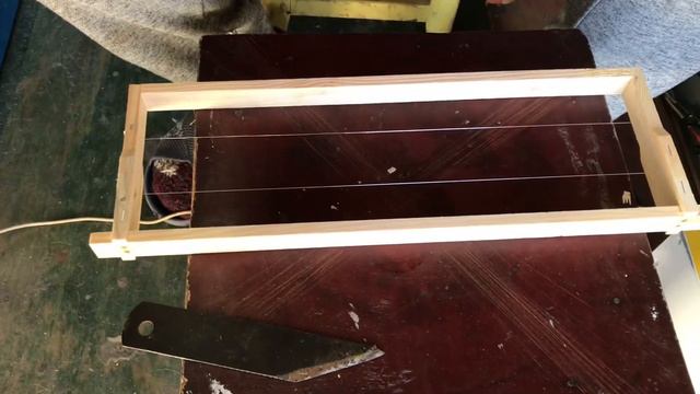 Наващивание рамок для пчёл. смотреть онлайн