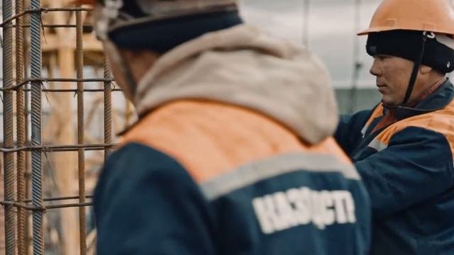 Тяжелая мужская работа...