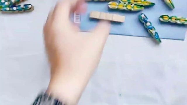 МК: Салфетница павлин из прищепок своими руками, DIY: napkin holder with clothespins смотреть онлайн