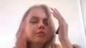 Это та самая девушка, которая сбросилась с крыши из-за парня??