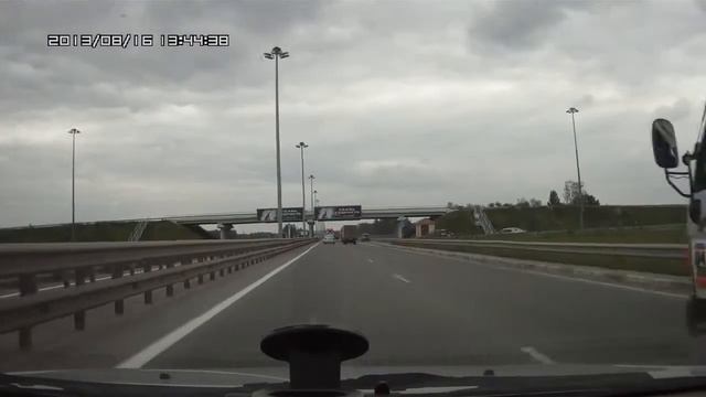 Неповторимый стиль езды автомобилей Lexus смотреть онлайн