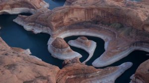 Lake Powell water level is rapidly dropping,only 25% full