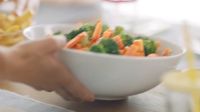 Philips Airfryer XXL Heißluftfritteuse: Das Original | TVC 30s (2018) смотреть онлайн