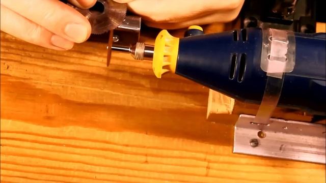 Заточной станок из гравёра. Настольная мини циркулярка из дремеля своими руками. смотреть онлайн