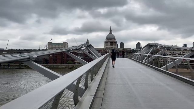 London Walk Millennium Bridge