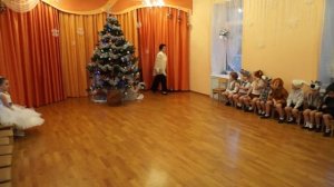 пляшут белки, пляшут зайцы