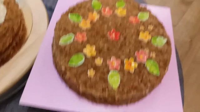 #Honeycake. Два разных торта #Медовик עוגות דבש מעצבות смотреть онлайн