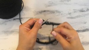 ВЯЗАНАЯ МУЖСКАЯ ШАПКА С ИДЕАЛЬНОЙ ПОСАДКОЙ ПО ГОЛОВЕ.