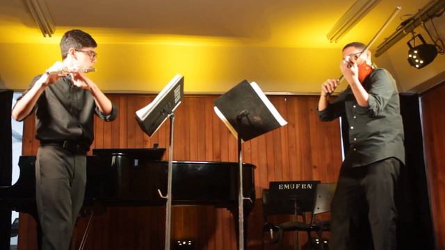 Sonata for flute and violin in C major-F.A.Hoffmeister смотреть онлайн