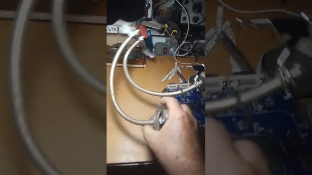 Третья рука из подручных материалов смотреть онлайн