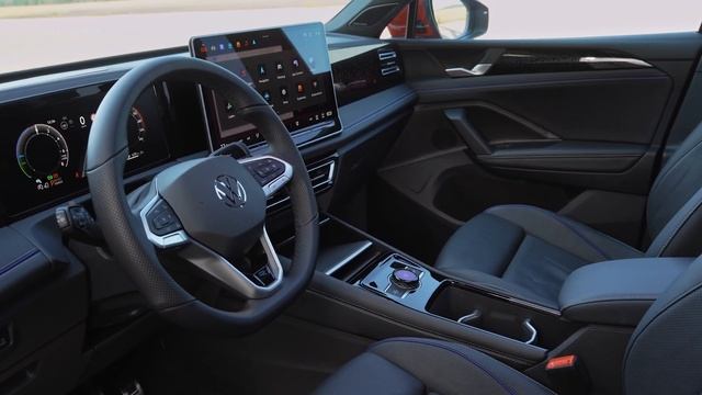 All NEW 2024 Volkswagen Tiguan e-Hybrid R-Line - Visual REVIEW, interior, exterior смотреть онлайн