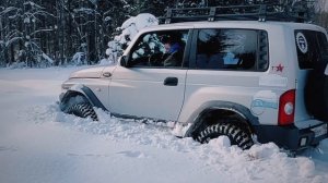 INFINITI FX37 QX70 не повторять! Опасно для автомобиля! Тест в лесу