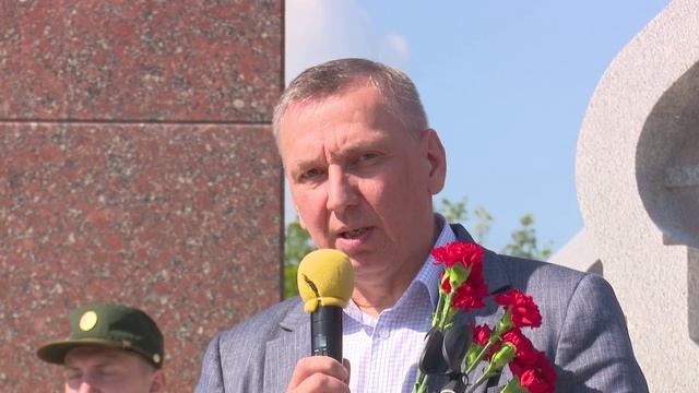 Церемония возложения цветов