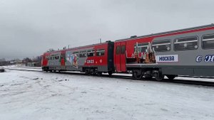 Туристический поезд (рельсовый автобус РА2) из Москвы прибывает на станцию Переславль, 02.01.2020
