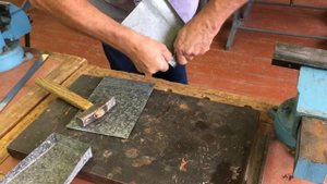 Как изготовить совок из жести