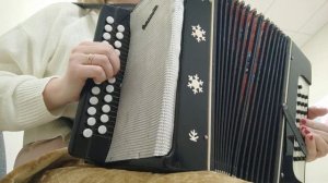 Вступление к песне Мама еду я домой, оригинал, на гармони. Цифры к песне 89277382068