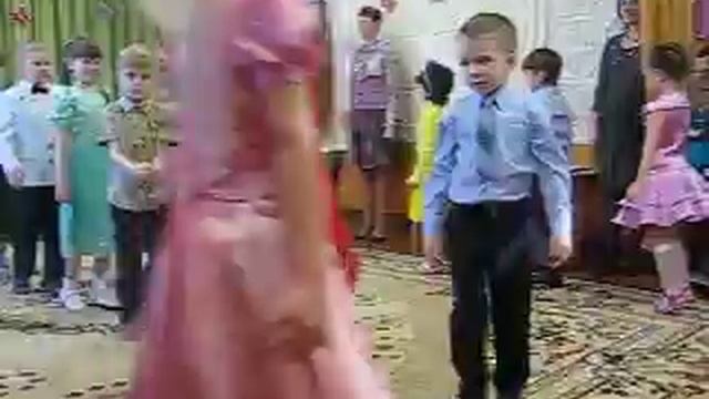 Танец для любимых мамочек!