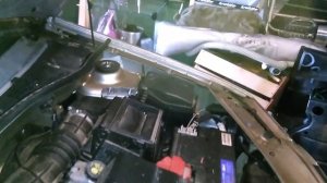 Залив масла в Лада Ларгус 1.6_8 кл. Часть 7