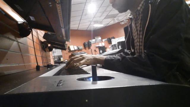 Korg Krome blues in C смотреть онлайн