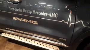 Зеркальные буквы на автомобиле, плоттерная резка на авто. Как смотрятся зеркальные буквы на авто.