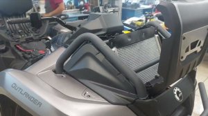 CAN-AM 700 MAX XT OUTLANDER.  Устанавливаем шноркели и вынос радиатора