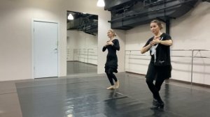 Уроки узбекского танца с начинающими. Простые переходы ног и рук. Uzbek dance school.