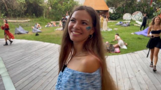 ТА САМАЯ СТРАННАЯ вечеринка на Бали. Отлетевшие танцы. dj Aleceo смотреть онлайн