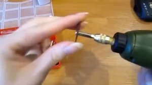 Более подробный обзор, как работает мини дрель с Алиэкспресс.  Сверлю куклу.