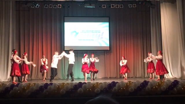 Ансамбль народного танца Российская кадриль  танец  "Вдоль до по речке"