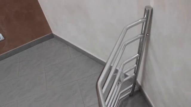 Terminus Виктория с нижним подключением водяной полотенцесушитель в форме летсницы смотреть онлайн