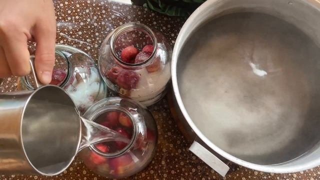 Компот из красных диких яблок #дача #огород #сад #варенье #компот #вкусно #кухня