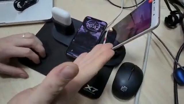 Док- станция (зарядная станция) 6 в 1 iPhone, Airpods, iWath, Micro USB, Type-C смотреть онлайн