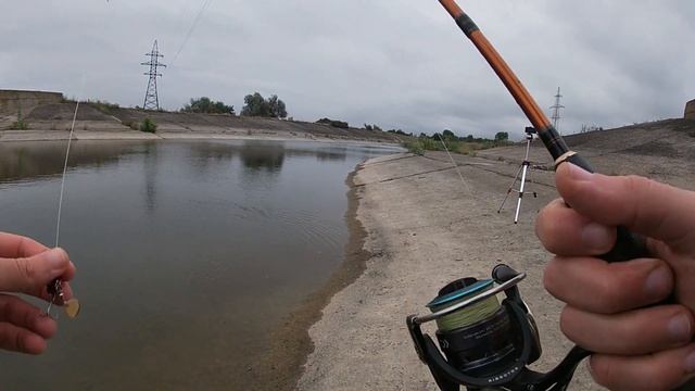 Рыбалка в запрещенном месте. #окунь #щука #тейлспинер #ловлянаспиннинг #рыбалка