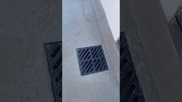 Обзор выполненных работ по устройству дренажа, ливневки, отмостки, цоколя, крыльца и террасы.