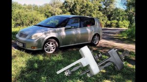 Toyota Opa. Установил ограничители дверей от Toyota Crown