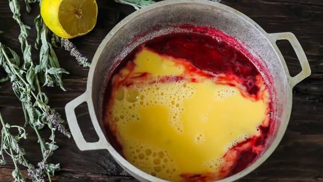 Малиновый курд