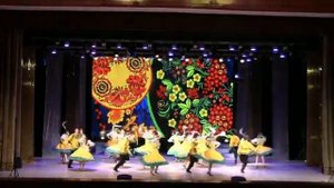 "Утушка луговая" Народный коллектив молодёжный хореографический ансамбль "Звоны"