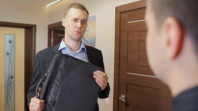 КОРОЧЕ ГОВОРЯ, ОТКРЫЛ ОТЕЛЬ В ДОМЕ