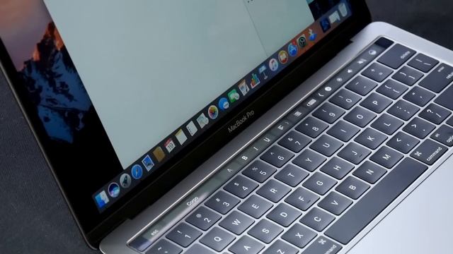 MACBOOK TOUCH BAR: RECURSO ÚTIL OU BESTEIRA? смотреть онлайн