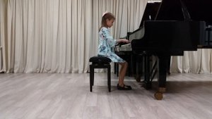 Полякова Мария, фортепиано, комп. И. Кореневская «Дождик» ТриУмф