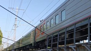 2ЭС4К-063 с поездом №562 Адлер — Москва