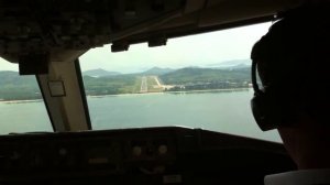 Boeing 767-300 Landing at Phuket Airport (HKT).