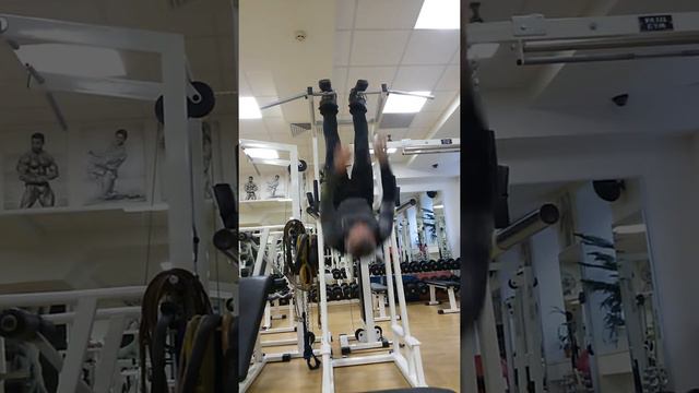 Пресс вниз головой. смотреть онлайн