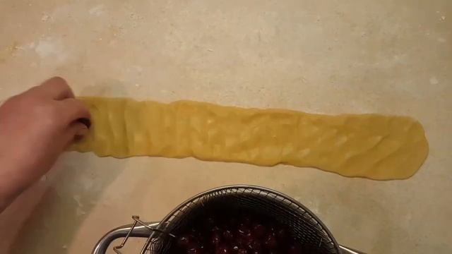 Рецепт новогоднего торта "Дрова под снегом" #НовыйГод смотреть онлайн