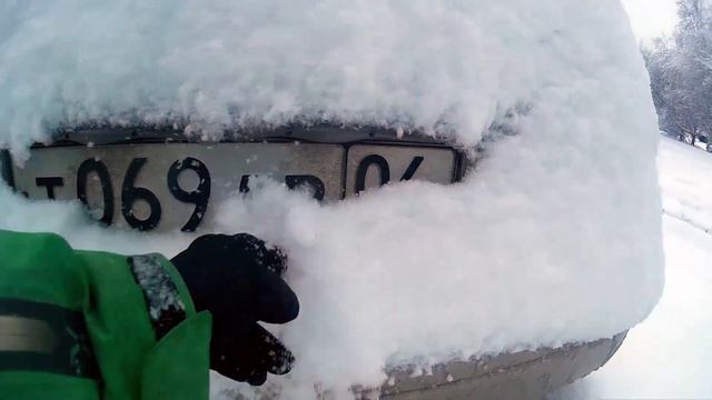 Прогулка с собакой. Сноубординг. Выпал снег 31марта. смотреть онлайн