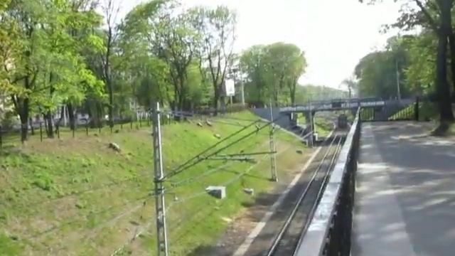 Калининград. Тепловоз из тунеля под площадью смотреть онлайн