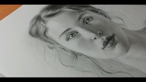 Реалистичный портрет графитным карандашом/Realistic portrait graphite pencil