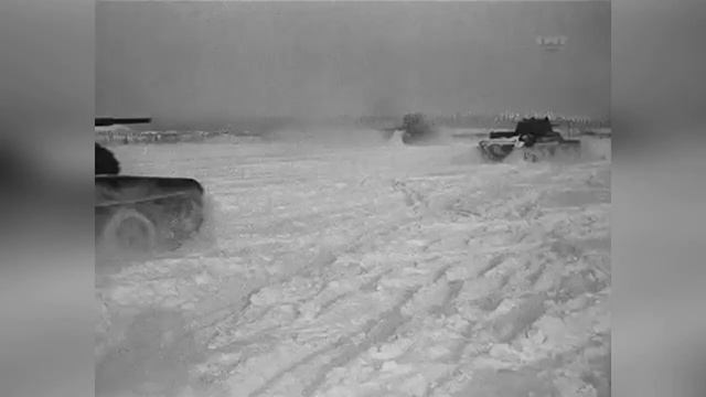 80 лет лет стихотворению "Бьется в тесной печурке огонь" смотреть онлайн