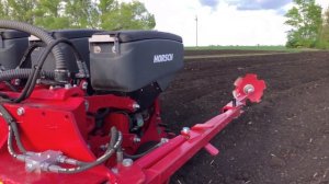 Сеялка HORSCH Maestro 12 CV с трактором New Holland T6070.